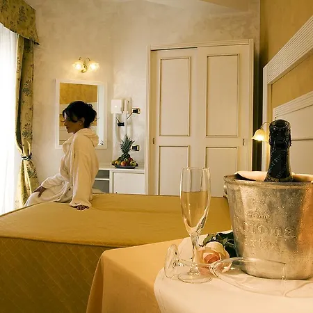Diplomat Palace Hotell