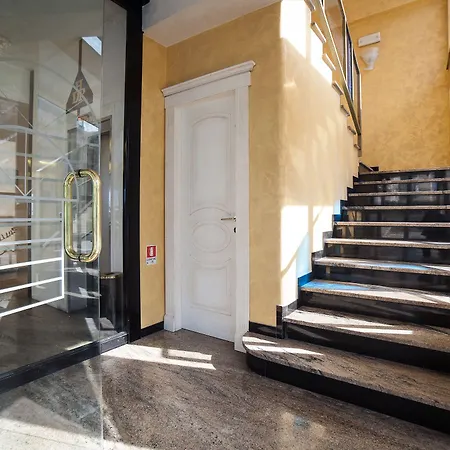 Diplomat Palace Римини