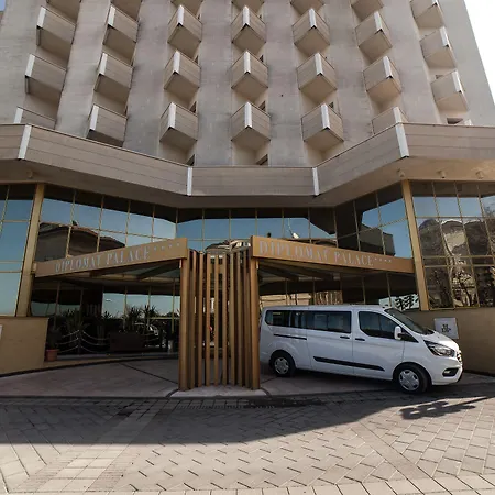 Отель Diplomat Palace Римини