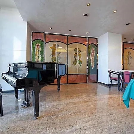 Ξενοδοχείο Diplomat Palace 4*
