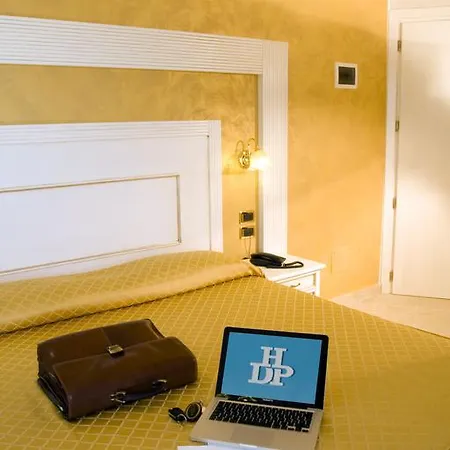 Отель Diplomat Palace 4*