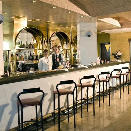 Diplomat Palace Отель