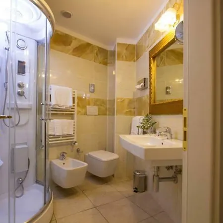 Otel Diplomat Palace 4*