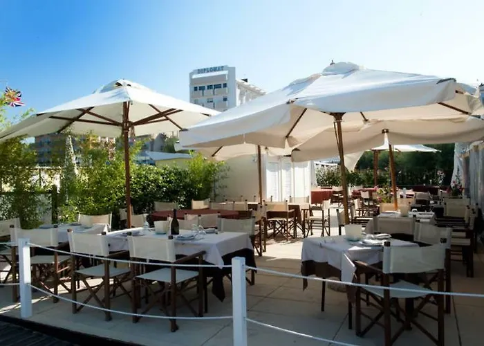 Diplomat Palace Hotel 4*