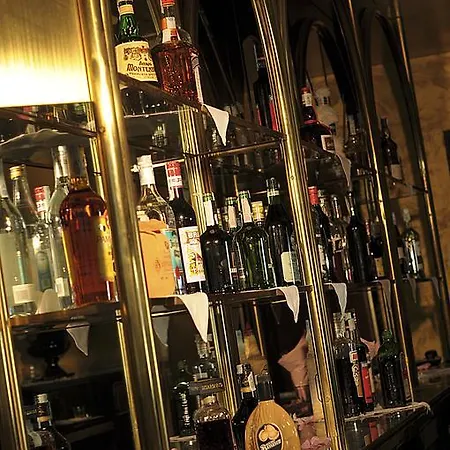 ディプロマット パレス ホテル